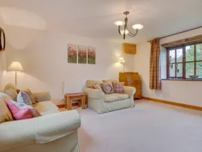Luccombe Barn - Image 5