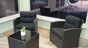 Emerald House - Image 5