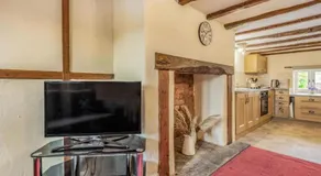 Bluebell Cottage - Image 2