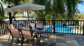Jane's Beach Resort - Image 2