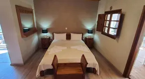 Akrotiri B&B - Image 2