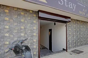 OYO Hotel Sun Stone - Image 4