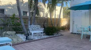 2 Bedroom Home Downtown West Palm Close to Beach - Image 4