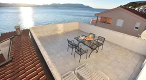 Holiday Home - Image 4