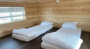 064A Brand New Peaceful Chalet with Loft & King Bed near Grand Canyon South Rim - Image 5