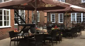The Golden Lion Hotel - Image 4