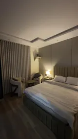 استديو بأثاث انيق وموقع مميز - Image 5