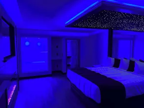 Imperial Suites - Image 2