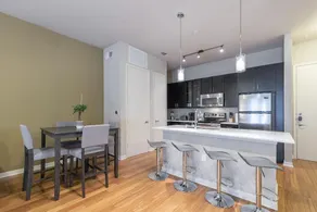 Luxury Med Center Fully Equipped King Sized Bed Condos - Image 2