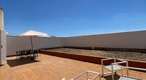 Preciosa vivienda con gran terraza, parking gratis - Image 5