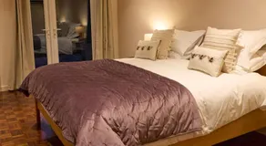 Hunters Lodge Inn - Image 5