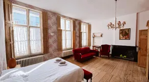 La Petite Foret Stay in Historic Bruges - Image 2