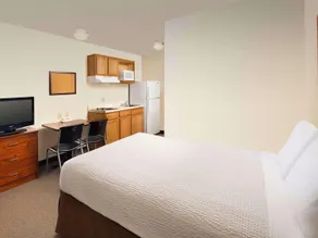 WoodSpring Suites Jacksonville Beach Blvd - Image 3