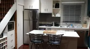 Pinnacle View Lodge or Treetops Lockoff Apartment in Merrijig at base of Mt Buller - Image 2