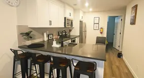Cozy 2BR Basement Suite in Vermilion Hill SW Calgary - Image 3