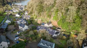 Llais Afon - 3 Bedroom Holiday Home - Fishguard - Image 5