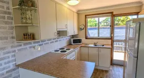 Gloucester - 2 Bedroom Apartments - Image 5