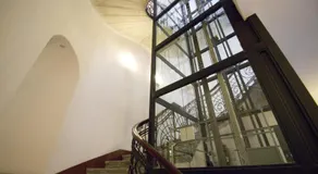 Gozsdu Spacious Apartment - Image 4