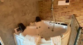 B2In Suite & Office - Image 4