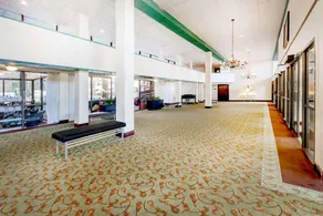 Clarion Hotel & Conference Center Lansing West - Image 4