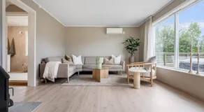 Modern 5BR House - Central - 2,5 Bathroom - Terrace - Parking - Image 3