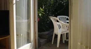Appartement calme avec terrasse de jardin et vue sur les Alpes suisses - Image 3