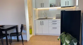 Pool Guesthouse - Image 4