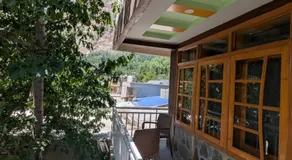 The Jade Palace, Hunza - Image 5