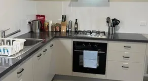 Runway 27 Getaway - Private Room and Ensuite With Shared Kitchen and Dining - Image 3