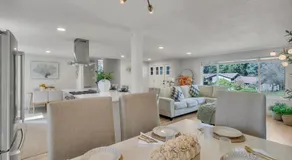 Beautiful Home with Hot Tub and Movie Room - Image 4