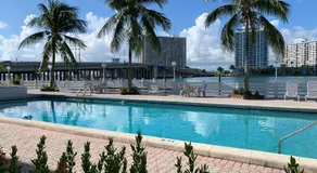 International Inn on the Bay - Image 3
