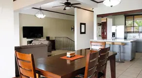 Presidential Suites 4 - Spacious condo in the heart of Flamingo, sleeps 6 - Image 3