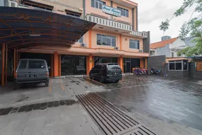 Grand Kembar Hotel Mitra RedDoorz - Image 5