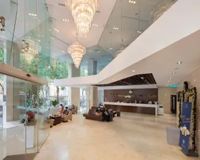 Central Palace Hotel - Image 4