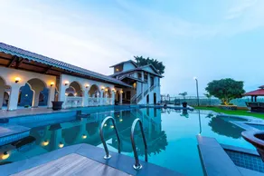 Nishigandha Jal Mahal Resort - Image 4
