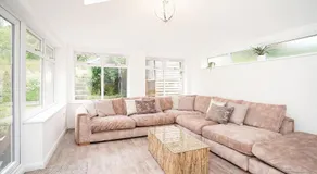 Five Acres house with hottub bbq pool table - Image 2