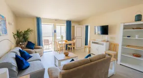 Luz Beach Apartments - Image 2