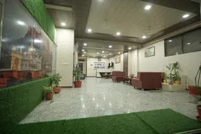 Hotel Silver Cloud - Image 5