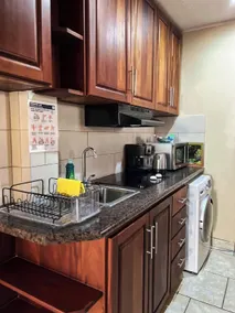 Timbos Suites - Image 4