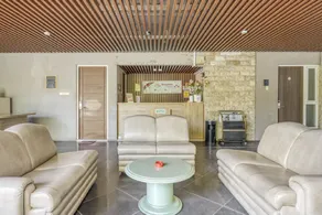 Sunshine Family Homestay near Terminal 1 Juanda Airport - Image 2