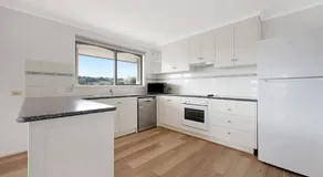 Logans Beach Apartments - BeachHouse - Image 3