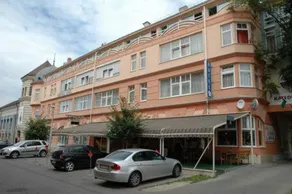 Hotel Central - Image 5