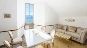 Antique apartment in the XV century Castle - Image 3