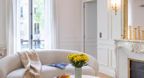 Appart Haussmannien luxe - 2 chambres, Champs-Élysées - Image 2
