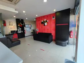 Walk Inn - Image 2