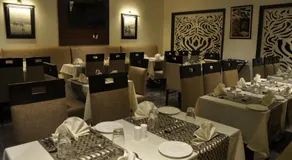 Green Hotel & Restaurant - Image 5