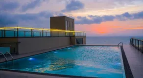 Ocean Breeze Hotel Residencies Luxury Studio Apartment - Negombo - Image 2