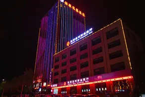 Royal View Smart Hotel - Image 2