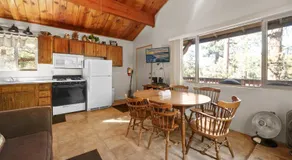 Harrison's Hanger - Cozy cabin with a fairly nice view of the tree line! Wood burning fireplace! - Image 2