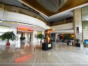 Yiyuan Business Hotel - Image 4